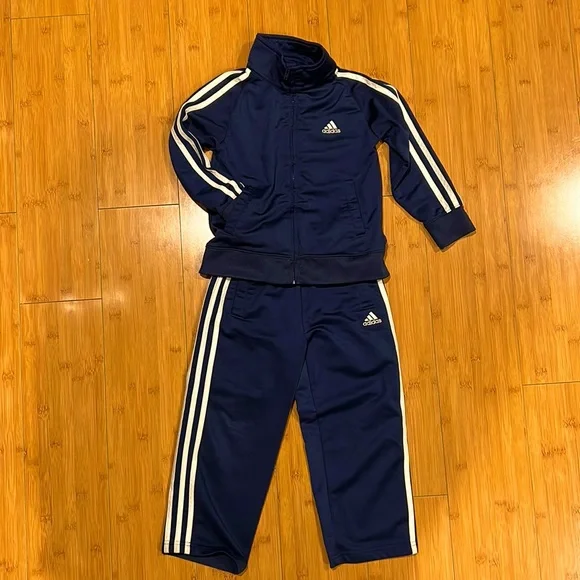 Adidas sweat suit set deals